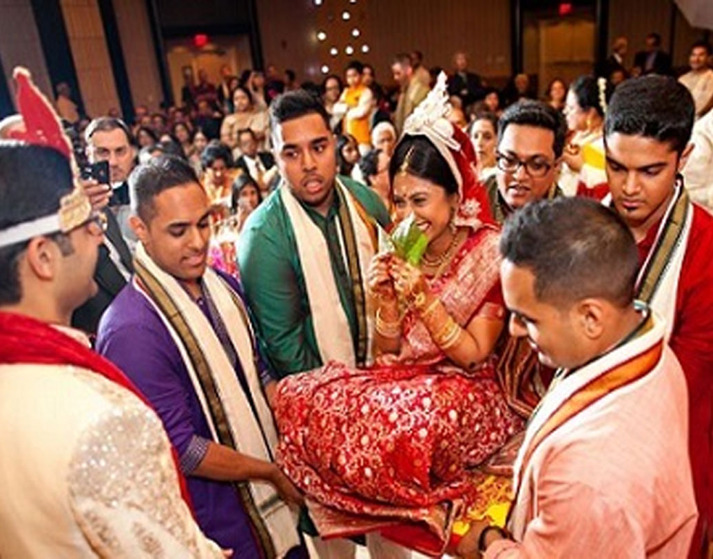 বিয়েবাড়িতে কোনও রকম দুর্ঘটনা বা মৃত্যু হলে কিংবা তৃতীয় কোনও ব্যক্তির কারণে কোনও অঘটন ঘটলে তাও এই বিমার আওতায় থাকবে। আর কী কী নেই এই বিমার আওতায়?