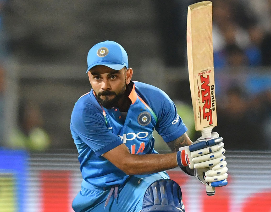 বিরাট কোহালি: অধিনায়ক কোহালি সম্পর্কে কোনও বিশেষণই বোধ হয় যথেষ্ট নয়। অস্ট্রেলিয়ায় ভারতকে সফল হতে হলে, সফল হতে হবে বিরাটকে। অধিনায়ক কোহালি দলের বিরাট ভরসা।