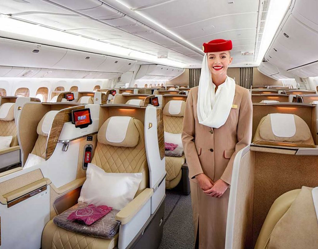 আধুনিক কেবিনে হাওয়া চলাচলের বিশেষ ব্যবস্থাও রয়েছে বিশেষ ধরনের। নিজস্ব মিনিবার ও বিশেষ স্ন্যাক্সও বিশেষ পরিষেবার মধ্যেই পড়ছে। চেয়ারের মাথা রাখার জায়গায় আছে বিশেষ আরামদায়ক ব্যবস্থা।