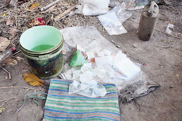 Illegal Adulterated hooch industry flourished in Hooghly day by day