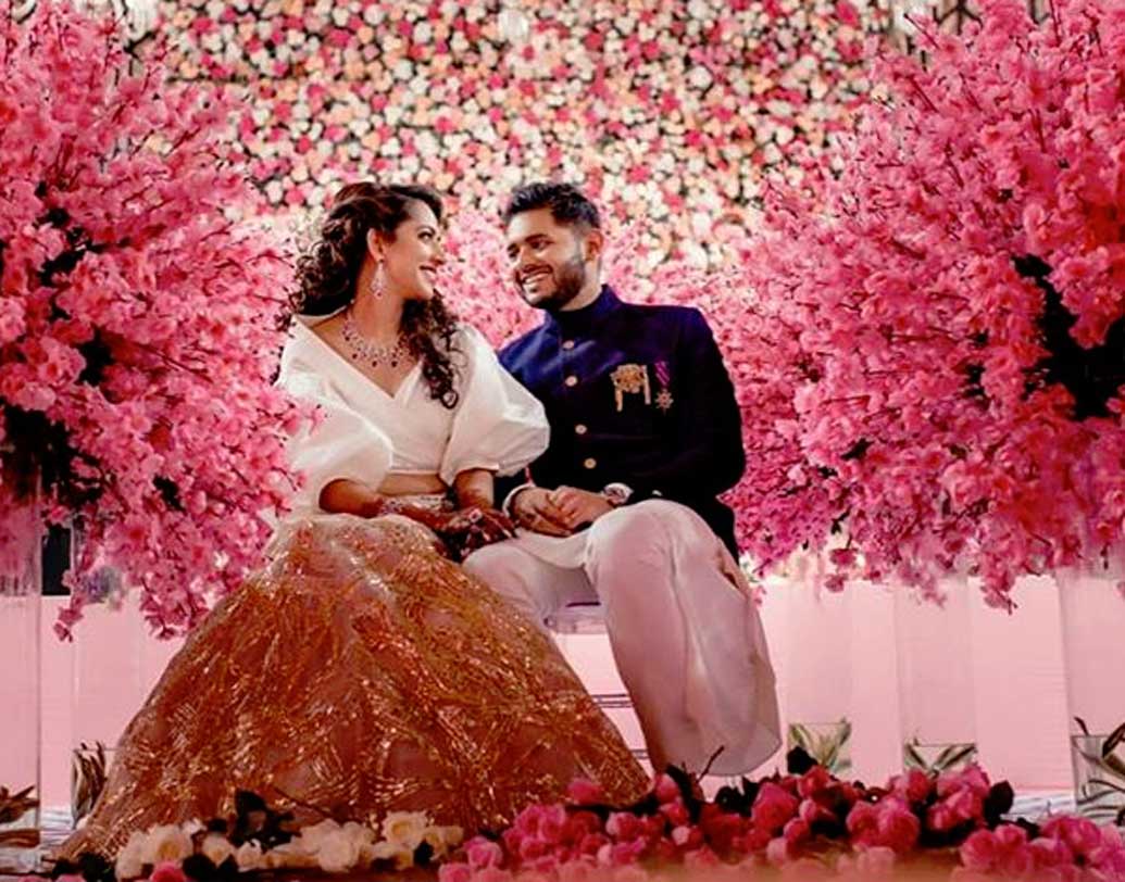 শ্রুতির বিয়েতে বলিউড থেকে কারা উপস্থিত থাকছেন, তা এখনও জানা যায়নি। তবে প্রবীণ এই জনপ্রিয় অভিনেতার মেয়ের বিয়েতে চাঁদের হাট হওয়ার সম্ভাবনাই প্রবল।