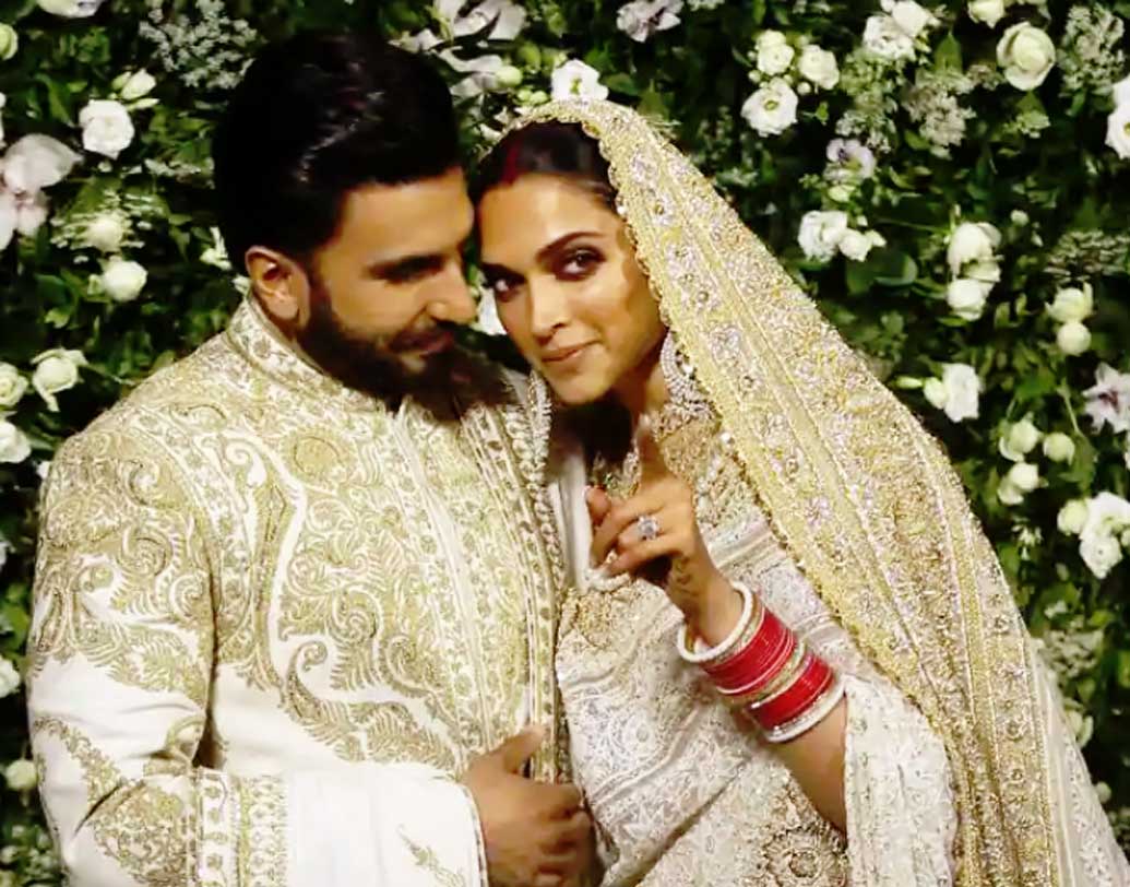 এই মুহূর্তে বি-টাউনের সব থেকে চর্চিত বিয়ে। তার রেশ যে টানা দু’সপ্তাহ ধরেই থাকার কথা। তাই খাবারেও ছিল চমক। স্টার্টারে ছিল পনীর টিক্কা, ব্রুশেট্টা, মাকরি রোলস এবং সিচুয়ান চিকেন।