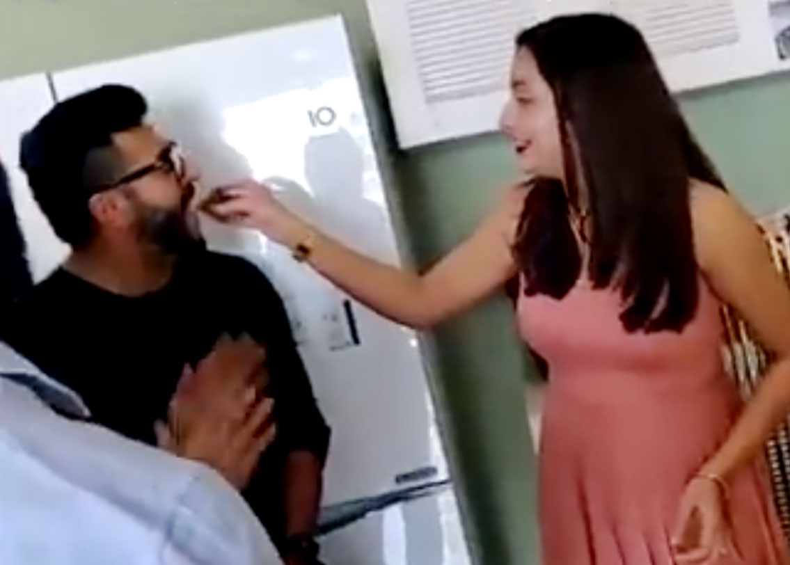 নায়িকার ভক্তেরা দু’দিন আগেই তাঁকে শুভেচ্ছা জানাতে শুরু করে দিয়েছেন। তার উপর রাজ চক্রবর্তীর সঙ্গেও প্রি-বার্থডে সেলিব্রেশন করেছেন শুভশ্রী।