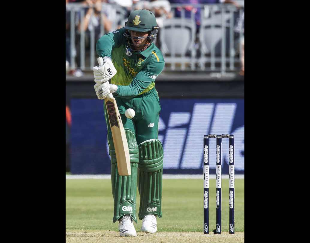 জোহানেসবার্গের ওই ম্যাচেই কোহালির কেরিয়ারের সেরা ফিগার (১/১৫) হয়। ম্যাচ অবশ্য সহজেই জেতে দক্ষিণ আফ্রিকা।