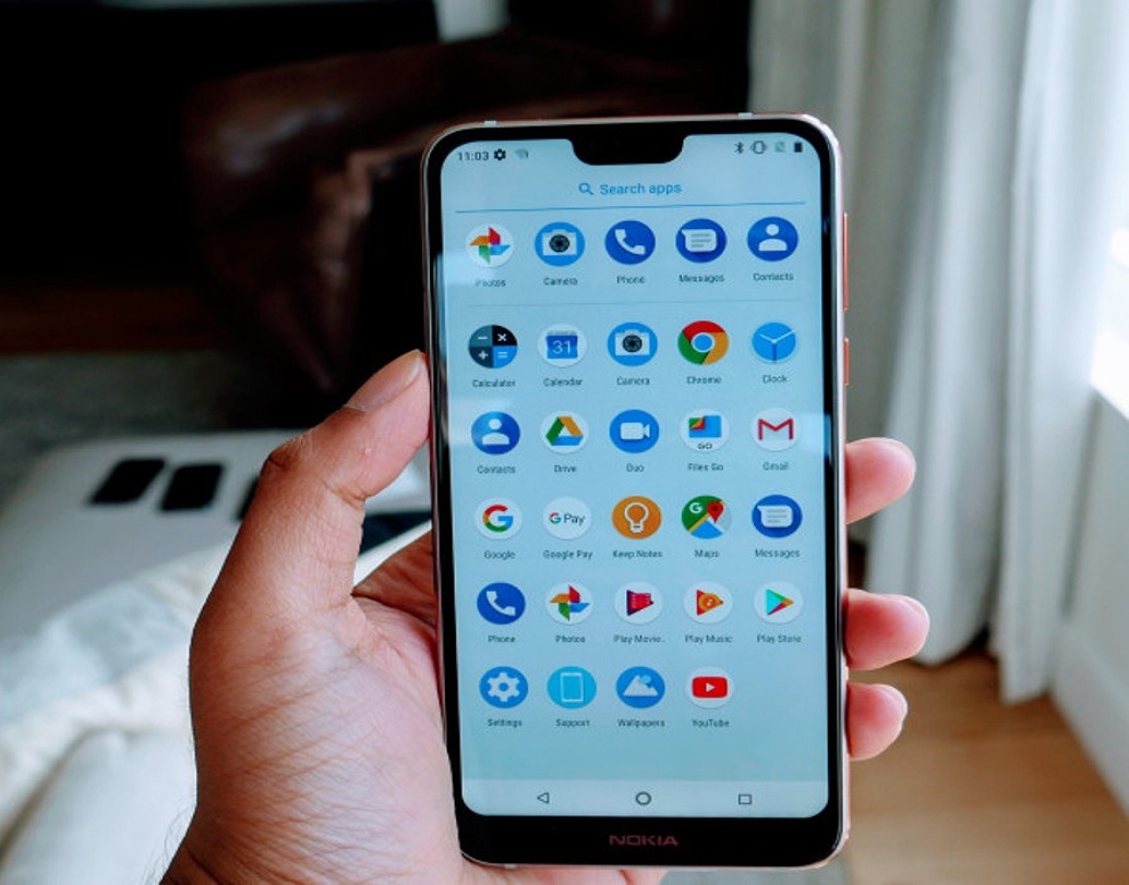 স্টোরেজ ও প্রযুক্তি: নোকিয়ার অন্যান্য ফোনের মতোই এটিও অ্যান্ড্রয়েড ওয়ান প্রযুক্তি নির্ভর। অর্থাত্ বিভিন্ন সিকিউরিটি আপডেট খুব তাড়াতাড়ি পাওয়া যাবে। এই প্রযুক্তি সাধারণভাবে কম মেমরি ব্যবহার করে, তাই ফোন দ্রুত কাজ করে। প্রাথমিক ভাবে অ্যান্ড্রয়েড ওরিও থাকলেও এটি অ্যান্ড্রয়েড ৯.০ বা অ্যান্ড্রয়েড পাই-তে উন্নীত করা যাবে।