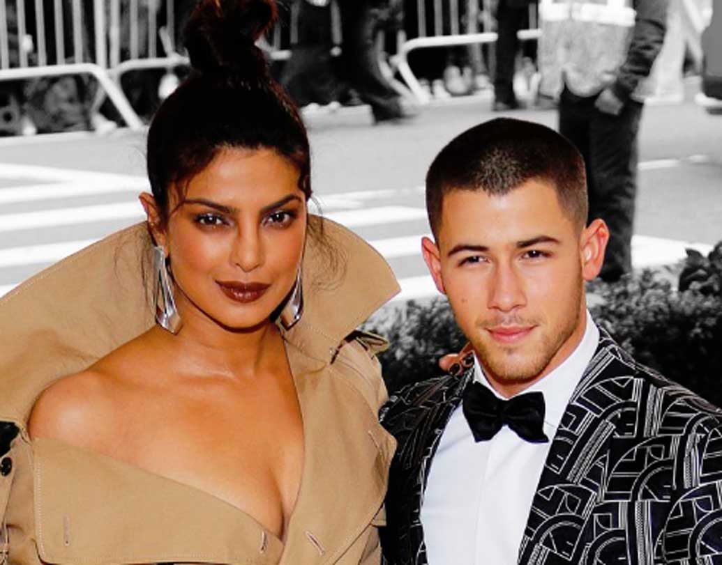 ২০১৫ সালেই আমেরিকান টিভি সিরিজ ‘কোয়ানটিকো’-তে এক এফবিআই এজেন্টের ভূমিকায় দেখা গিয়েছিল প্রিয়ঙ্কা চোপড়াকে। আর এই ‘কোয়ানটিকো’-র পরই বিদেশেও সমান জনপ্রিয় প্রিয়ঙ্কা চোপড়া।