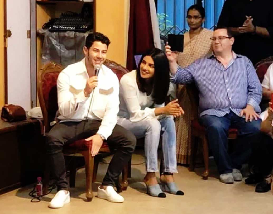 নিজের প্রযোজনাও জোরকদমে চালিয়ে যাচ্ছেন প্রিয়ঙ্কা চোপড়া এবং তাঁর মা মধু চোপড়া। সামনে বেশ কয়েকটি প্রজেক্ট রয়েছে প্রিয়ঙ্কার হাতে। রয়েছে সোনালি বসু পরিচালিত ছবি ‘দ্য স্কাই ইজ পিঙ্ক’। তবে সলমন খানের ‘ভারত’ ছবিটির কাজ ছেড়ে দিয়েছেন প্রিয়ঙ্কা।