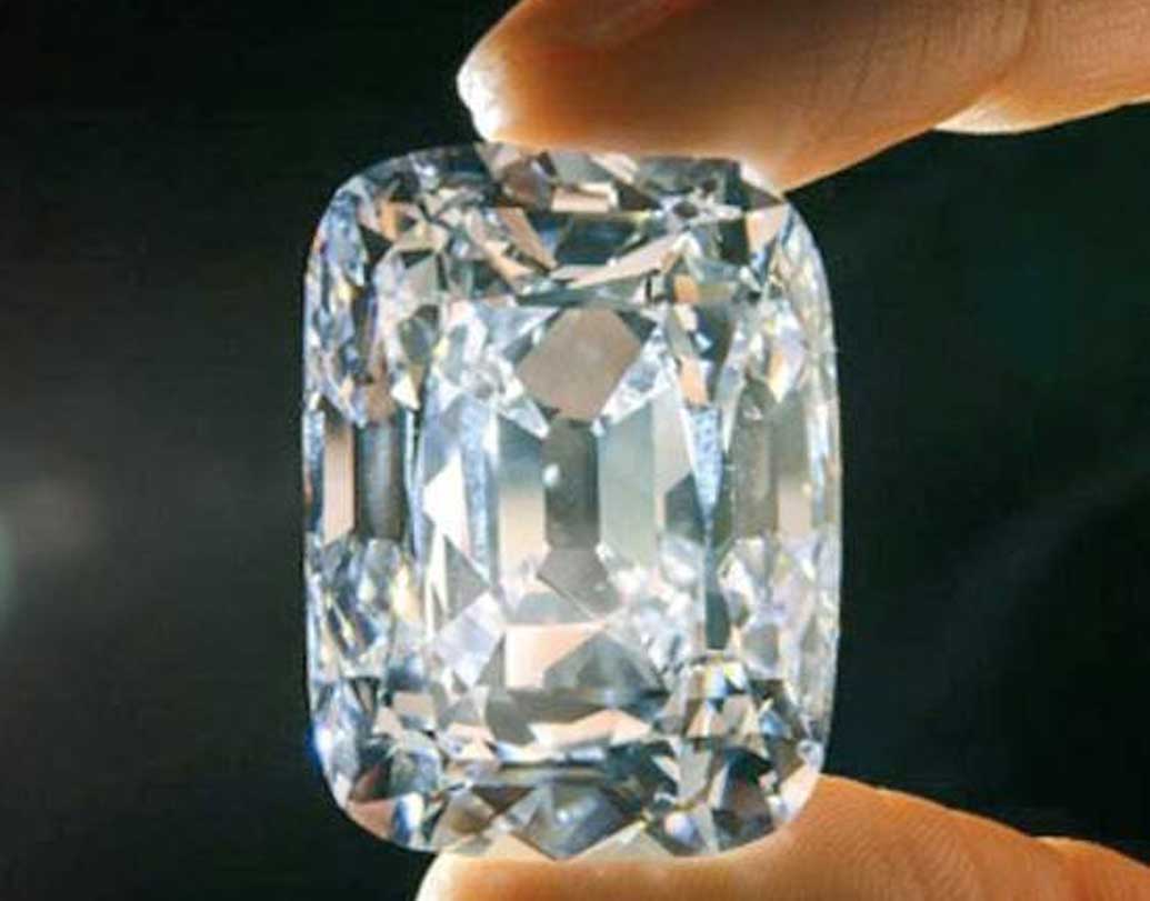 সর্বশেষ খবর ছিল, ১১৮ কোটি টাকায় বিক্রি হয়েছে গোলকুণ্ডার ৭৬ ক্যারাটের একটি হিরে।