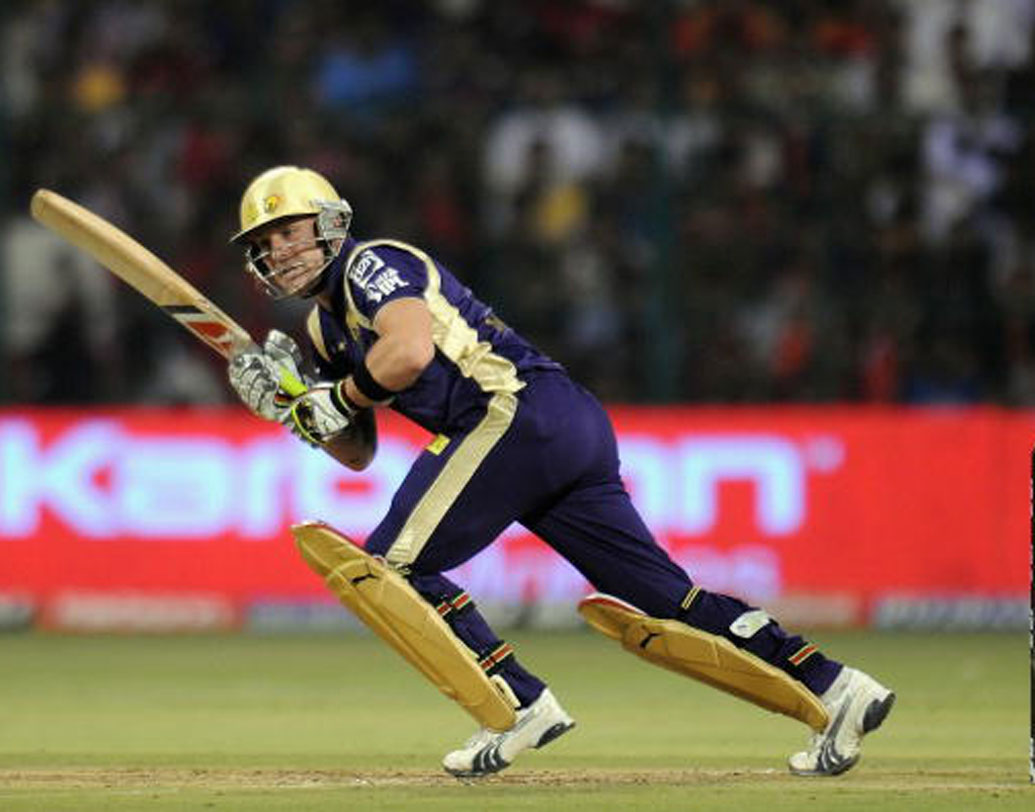 ব্রান্ডেন ম্যাকালাম: প্রথম আইপিএল-এ তাঁর ৭৩ বলে ১৫৮ রান অন্যতম সেরা, চর্চিত ইনিংস। পরবর্তীতে কলকাতা ছেড়ে বেঙ্গালুরুর হয়ে খেলেছেন। বর্তমান বিভিন্ন টি টোয়েন্টি লিগ খেলছেন।