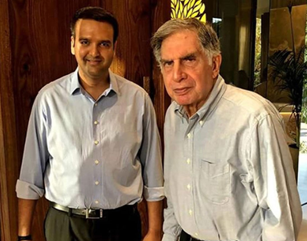 ঈশা অম্বানীর রিসেপশনে শিল্পজগতের ব্যক্তিত্বদের উজ্জ্বল উপস্থিতি থাকবে বলেই মনে করা হচ্ছে। রতন টাটা ও কুমার মঙ্গলম বিড়লাও আসতে পারেন দুই পরিবার আয়োজিত এই রিসেপশনে।