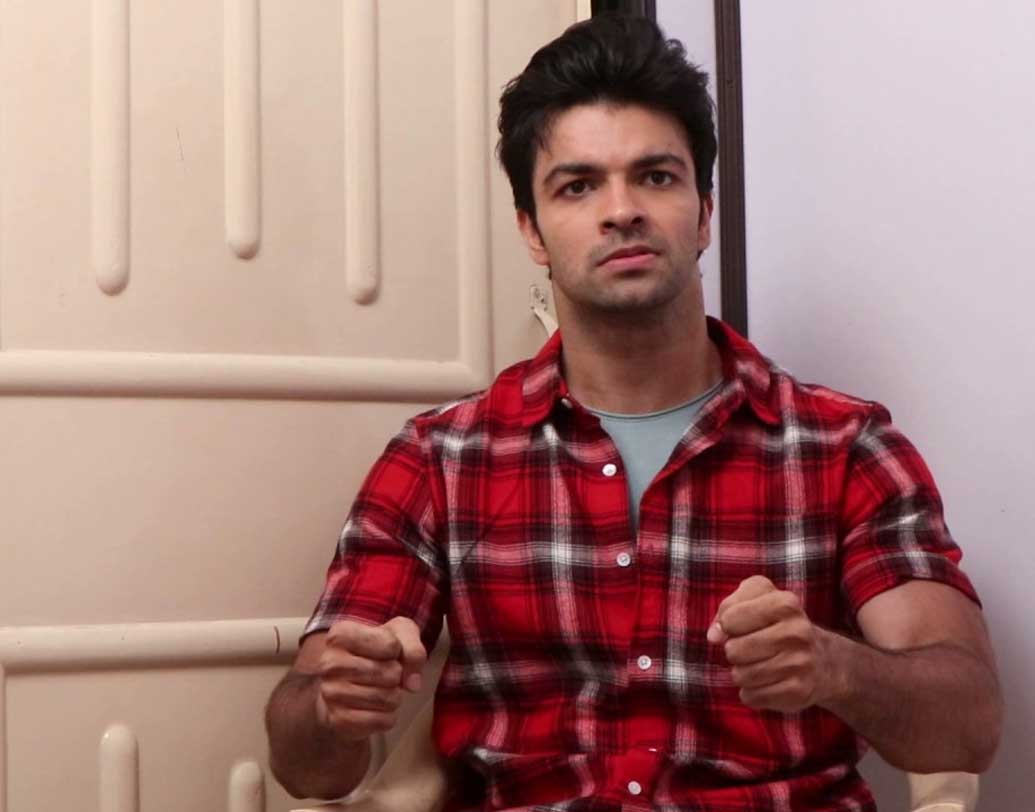 শুচিত সিংহ তলোয়ার: বেসরকারি চ্যানেলের রিয়্যালিটি শোয়ে কঠিন কঠিন ‘টাস্ক’ করে সুনাম অর্জন করেছিলেন, কিন্তু পরবর্তীতে আর প্রচারের আলোয় নেই।