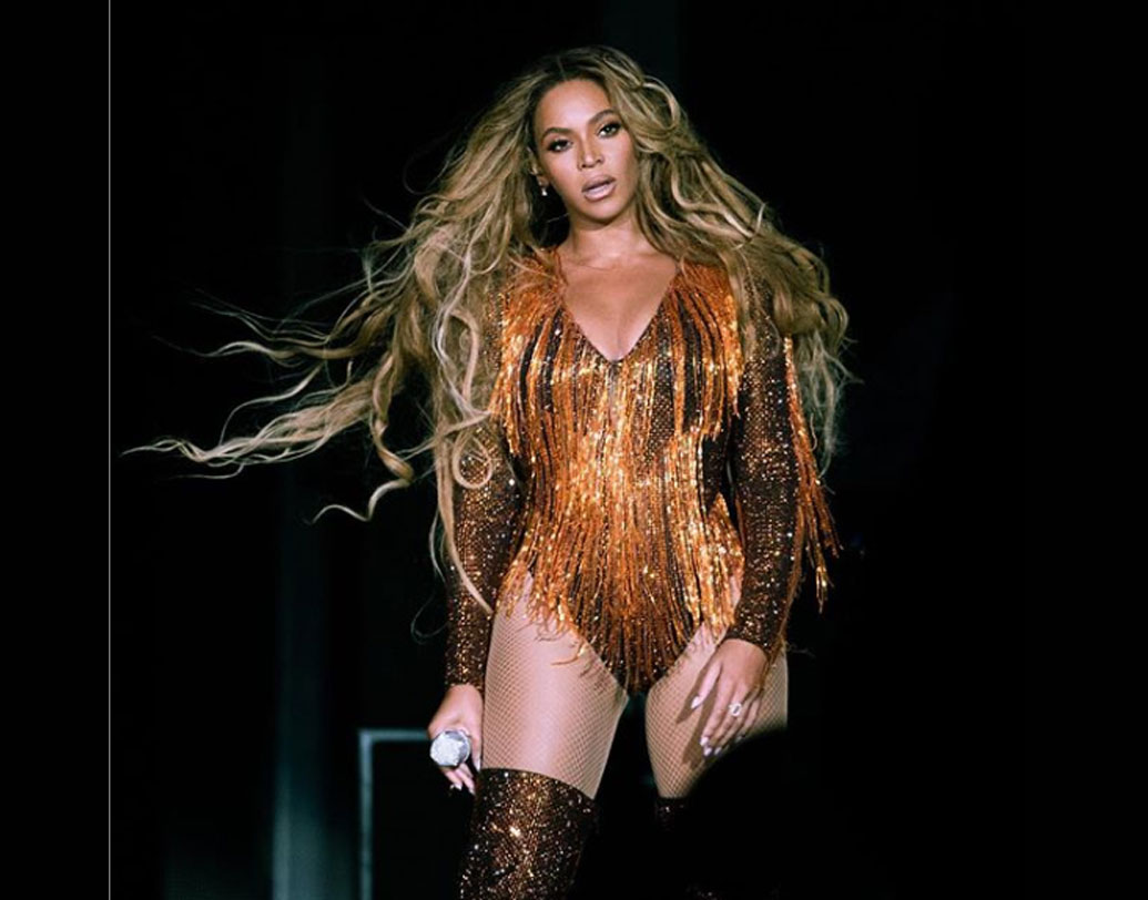 অতএব হিসেবটা দাঁড়াল, বেওন্সের ওই পারিশ্রমিক দিয়ে প্রিয়ঙ্কা-নিকের বিয়ের মতো চারটে বিয়ে অর্গানাইজ করা হয়ে যেত!