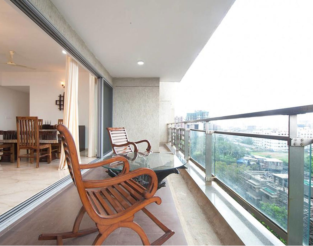 মুম্বইয়ের অভিজাত এলাকায় ১৭৯টি দুটি বেডরুমের অ্যাপার্টমেন্ট কেনা যেত ঈশা অম্বানীর বিয়ের খরচের টাকায়।