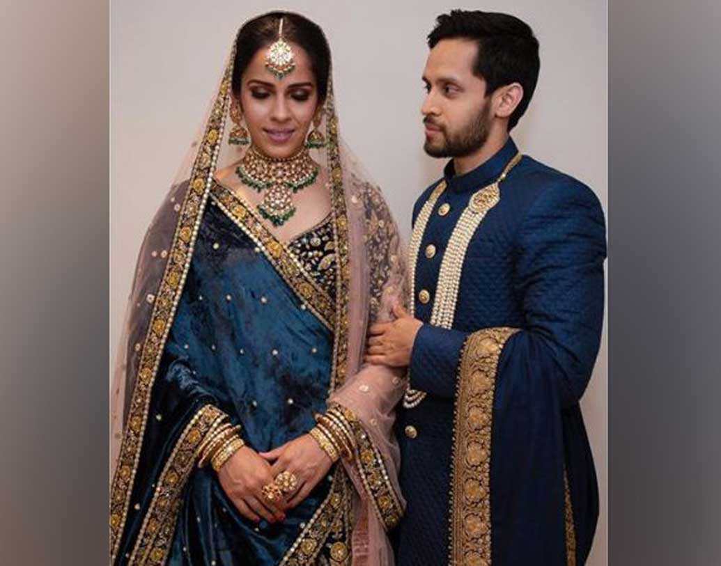 ১৬ ডিসেম্বর হায়দরাবাদের এক অভিজাত হোটেলে বসেছিল দুই ব্যাডমিন্টন তারকার বিয়ের রিসেপশনে। সেই খবর নিজেদের টুইটার অ্যাকাউন্টে পোস্ট করে জানিয়েছিলেন হোটেল কর্তৃপক্ষ।