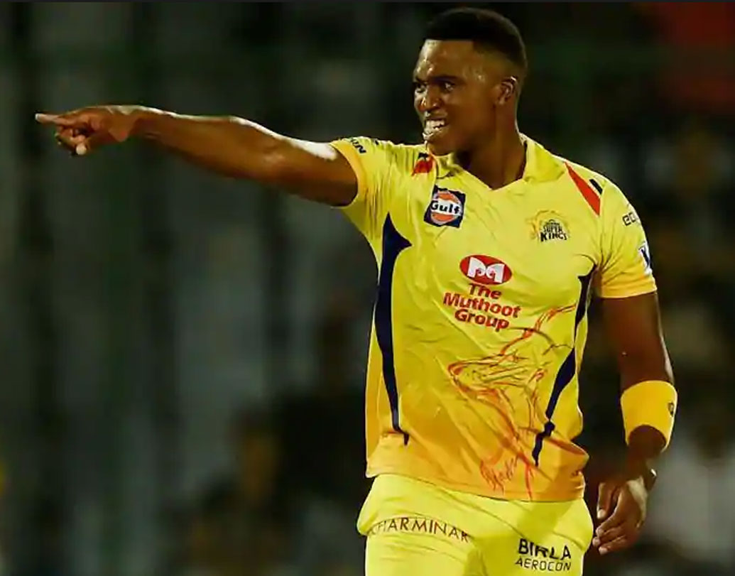 ২০১৭-তে শ্রীলঙ্কার বিরুদ্ধে অভিষেকেই নিজের জাত চিনিয়ে ছিলেন লুঙ্গি এনগিডি। দক্ষিণ আফ্রিকার এই তরুণ পেসারকে নবাগতদের মধ্যে অন্যতম প্রতিভাবান বলে মনে করেন অনেকেই।