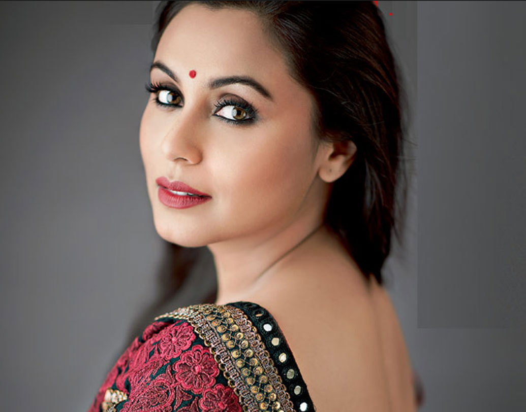 নিজের সুবিধার্থে ফ্ল্যাটের লিফ্ট বন্ধ করে রাখতেন রানি মুখোপাধ্যায়। রানির নামে এমনই অভিযোগ করেছিলেন তাঁর কমপ্লেক্সের বাসিন্দারা। তবে রানির বিয়ের পর বোধ হয় স্বস্তিতেই আছেন ওই সোসাইটির লোকজন।