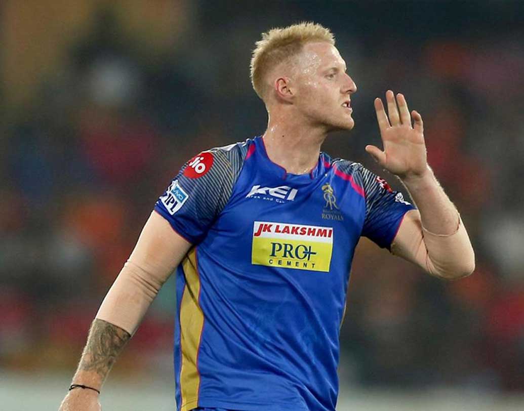 আবার বেন স্টোকস। ২০১৮ সালের শুরুর দিকে হওয়া নিলামে রাজস্থান রয়্যালস ১২.৫ কোটি টাকায় নিয়েছিল তাঁকে। ব্যাটে ১৯৬ রান, বলে আট উইকেট নেওয়ায় পরের বছরের জন্য তাঁকে রেখে দিয়েছে রাজস্থান।