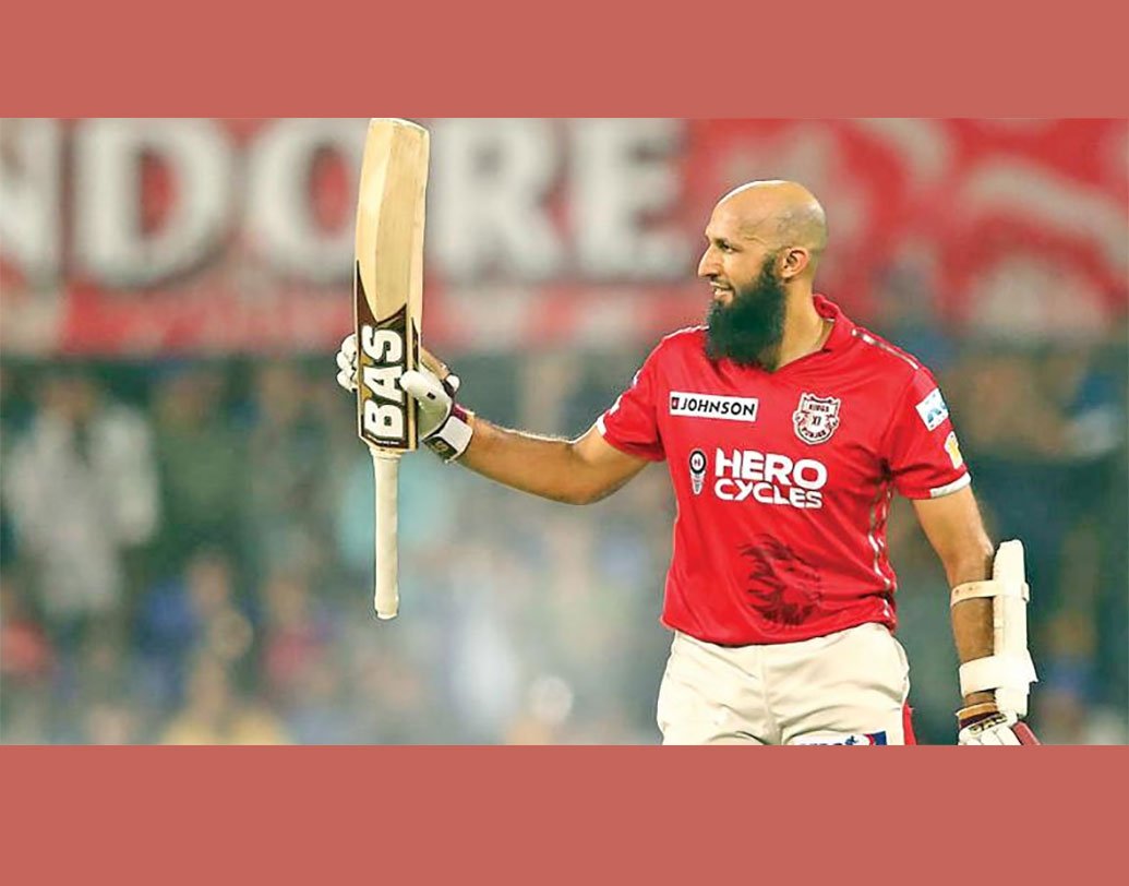 আইপিএলের ১৬ ম্যাচে রান ৫৭৭। স্ট্রাইক রেট ১৪১.৭৬। সব মিলিয়ে ২টো সেঞ্চুরিও রয়েছে। তা সত্ত্বেও কোনও এক অজানা কারণে এ বারের নিলামে দল পাননি দক্ষিণ আফ্রিকার হাশিম আমলা।