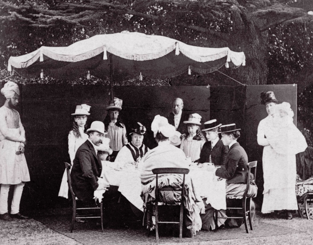 তবে লোখান্ডের এই প্রস্তাব সরাসরি খারিজ করে দিয়েছিল ব্রিটিশ আধিকারিকরা। কিন্তু লোখান্ডে হার মানেননি। এই দাবি আদায়ে শ্রমিকদের নিয়ে প্রায় সাত বছর লড়াই চালিয়ে গিয়েছেন।