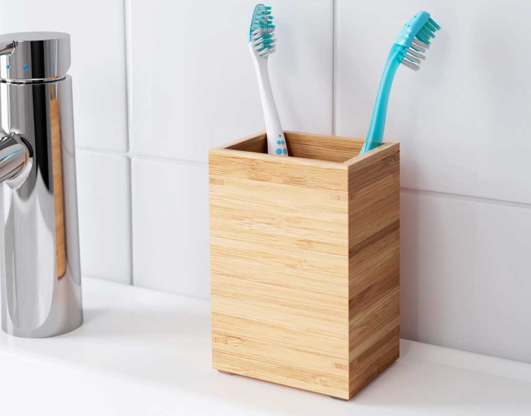 বিখ্যাত সংস্থা ‘হানসন্স অকশনার্স’ জানিয়েছে, মার্টিনের কাছে থাকা হোল্ডারটি ব্রিটেনে নিয়ে এসেছিলেন ভ্রমণপিপাসু কোনও ব্যক্তি।