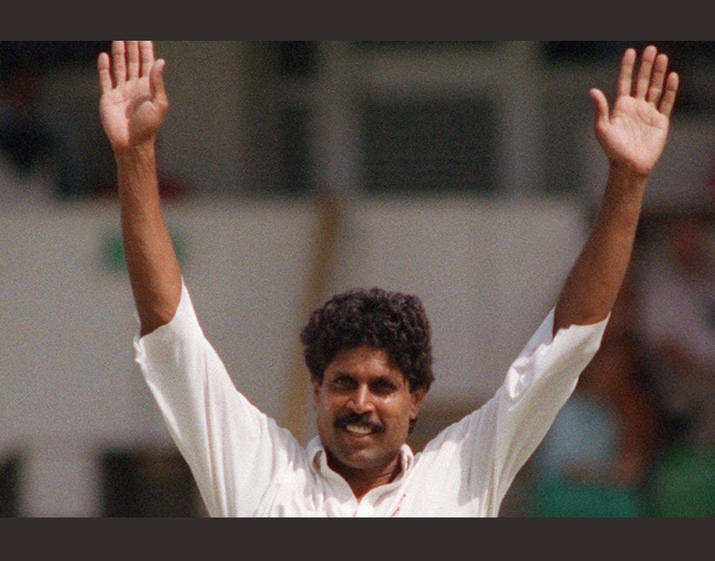 মেলবোর্নে গ্রেগ চ্যাপেলদের দাপটে ৪৩ রানে ভারতের ৩ উইকেট পড়ে যায়। গুন্ডাপ্পা বিশ্বনাথের সেঞ্চুরিতে ভর করে প্রথম ইনিংসে ২৩৭ রান তোলে ভারত। সেঞ্চুরি করেনঅ্যালান বর্ডারও। চতুর্থ দিনের শেষে জয়ের জন্য ১১৯ রান প্রয়োজন ছিল অস্ট্রেলিয়ার। পঞ্চম দিনে টানা ১৭ ওভার বল করে ২৮ রানে ৫ উইকেট নেন কপিল দেব। ৫৯ রানে জেতে ভারত।