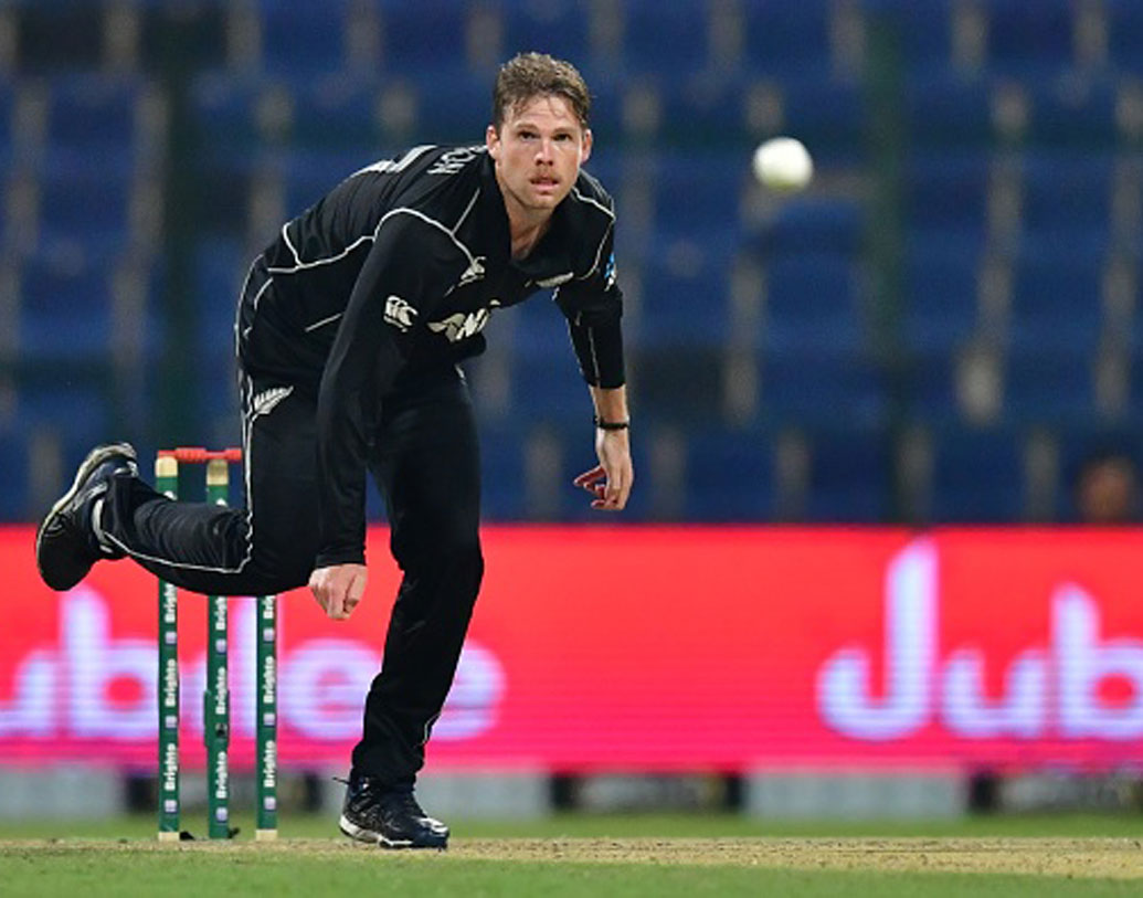 লোকি ফার্গুসন: নিউজিল্যান্ডের লোকি ফার্গুসন এ বার নাইট দলের নয়া সদস্য। লোকি দলে থাকায় নাইটদের বোলিংয়ে বৈচিত্র আসবে।