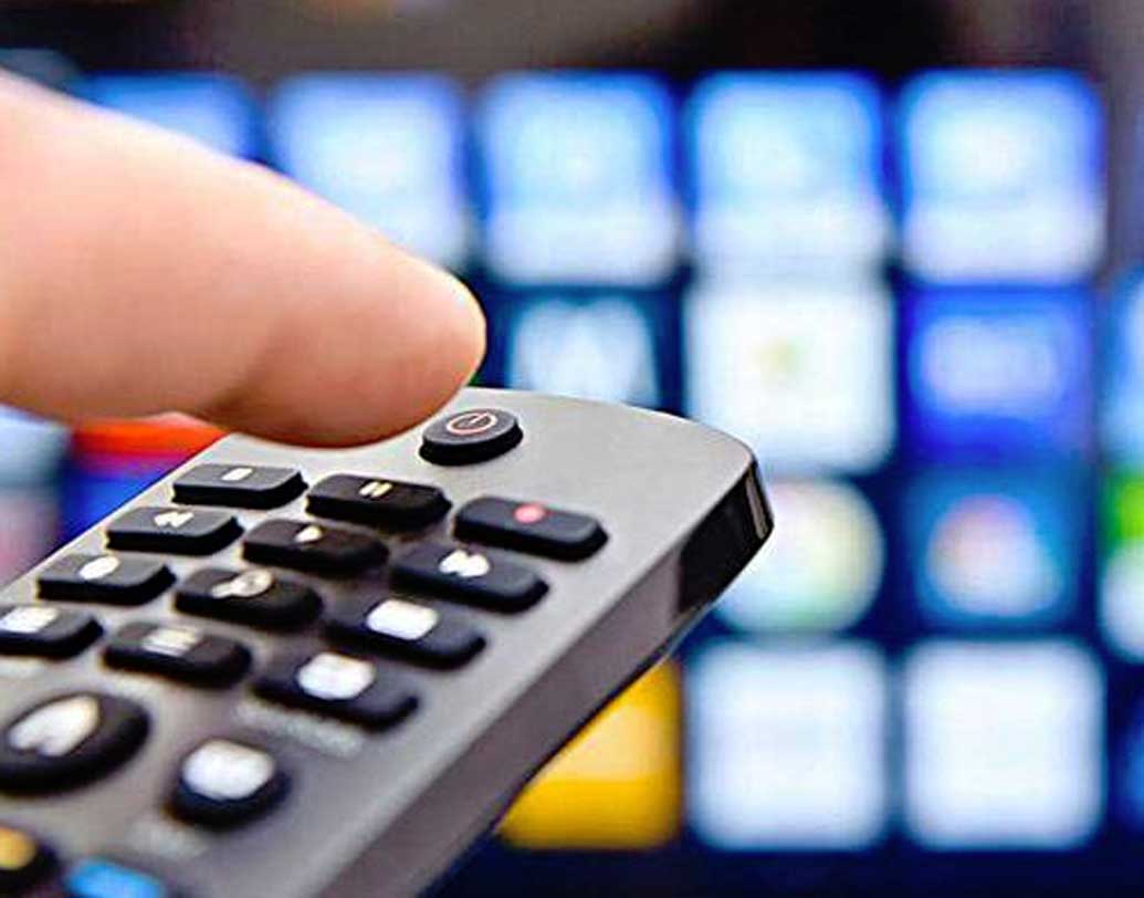 তবে এ বার থেকে কাস্টমাররা নিজে পছন্দসই চ্যানেলের জন্য টাকা দিয়ে দেখতে পারবেন বলে জানানো হয়েছে ‘ট্রাই’-এর তরফে। কাস্টমারদের পছন্দের বাইরে গিয়ে তাঁদের ডিটিএইচ (ডিরেক্ট টু হোম) মারফত কোনও চ্যানেল দেখাতে চাইছে না রেগুলেটর ‘ট্রাই’। বিষয়টিকে যতটা সম্ভব স্বচ্ছ ভাবে গ্রাহকদের সামনে রাখা যায় সে দিকে জোর দিচ্ছে ‘ট্রাই’।