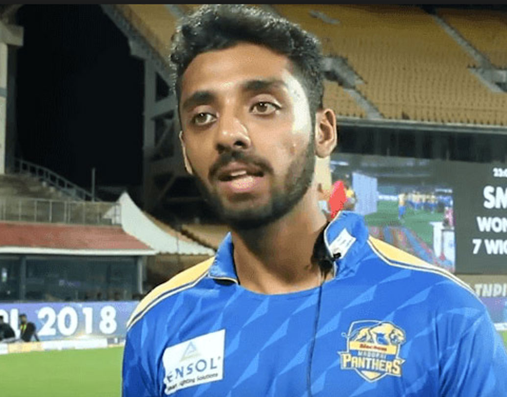 দেশের হয়ে খেলেননি কখনও। কিন্তু, আইপিএলের নিলামে ৮.৪০ কোটি দর। তোলপাড় সোশ্যাল মিডিয়া। তোলপাড় ক্রিকেটমহলও।