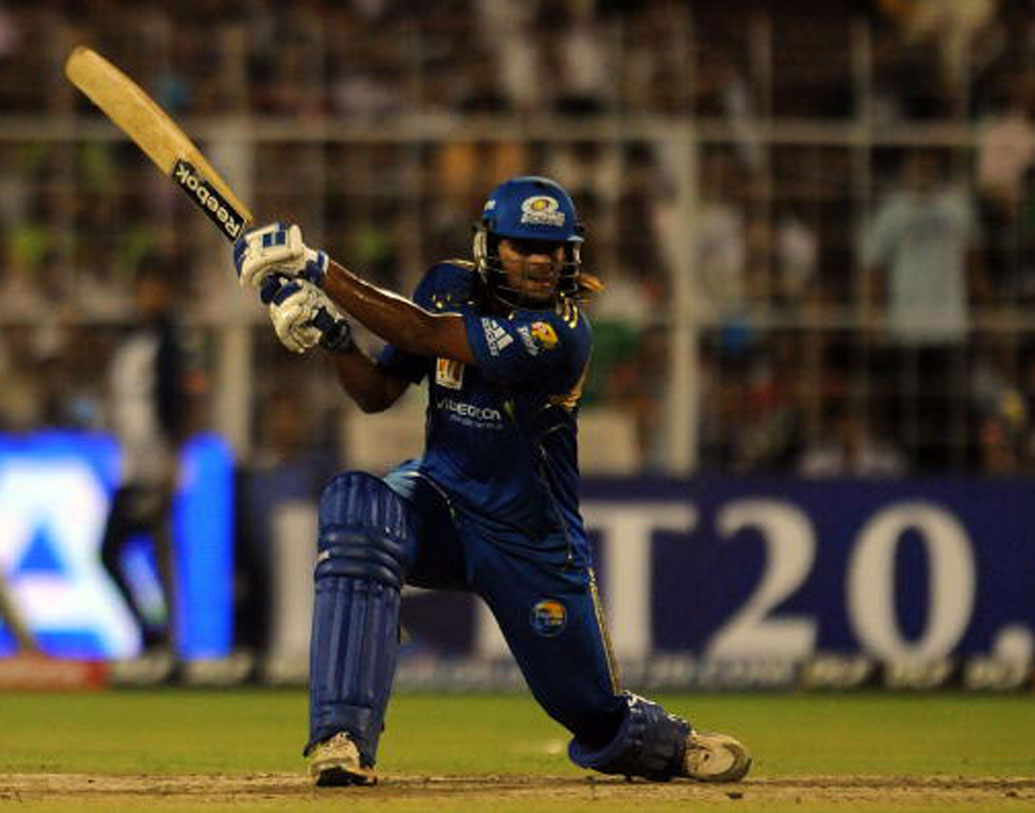 সৌরভ তিওয়ারি: ২০১০-এর আইপিএলে মুম্বইয়ের হয়ে নজর কেড়েছিলেন। সে বার বেশ কয়েকটি চমকপ্রদ ইনিংসও ছিল সৌরভের।