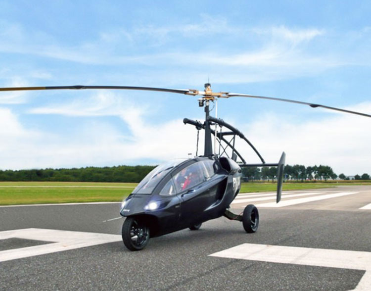 সড়কপথে গাড়িটি সর্বোচ্চ গতি ১৬০ কিলোমিটার প্রতি ঘণ্টায়। সেখানে আকাশপথে এর গতি হবে ঘণ্টায় ১৮০ কিলোমিটার।