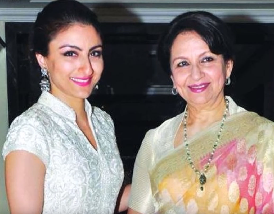 শর্মিলা এবং সোহা আলি খান: চলচ্চিত্র জগতে শর্মিলা ঠাকুর সব সময়ই এক উজ্জ্বল নক্ষত্র। তাঁর মেয়ে সোহা আলি খানও জনপ্রিয়। সোহার মুখের মধ্যে অনেকটা শর্মিলার ছাপ স্পষ্ট।