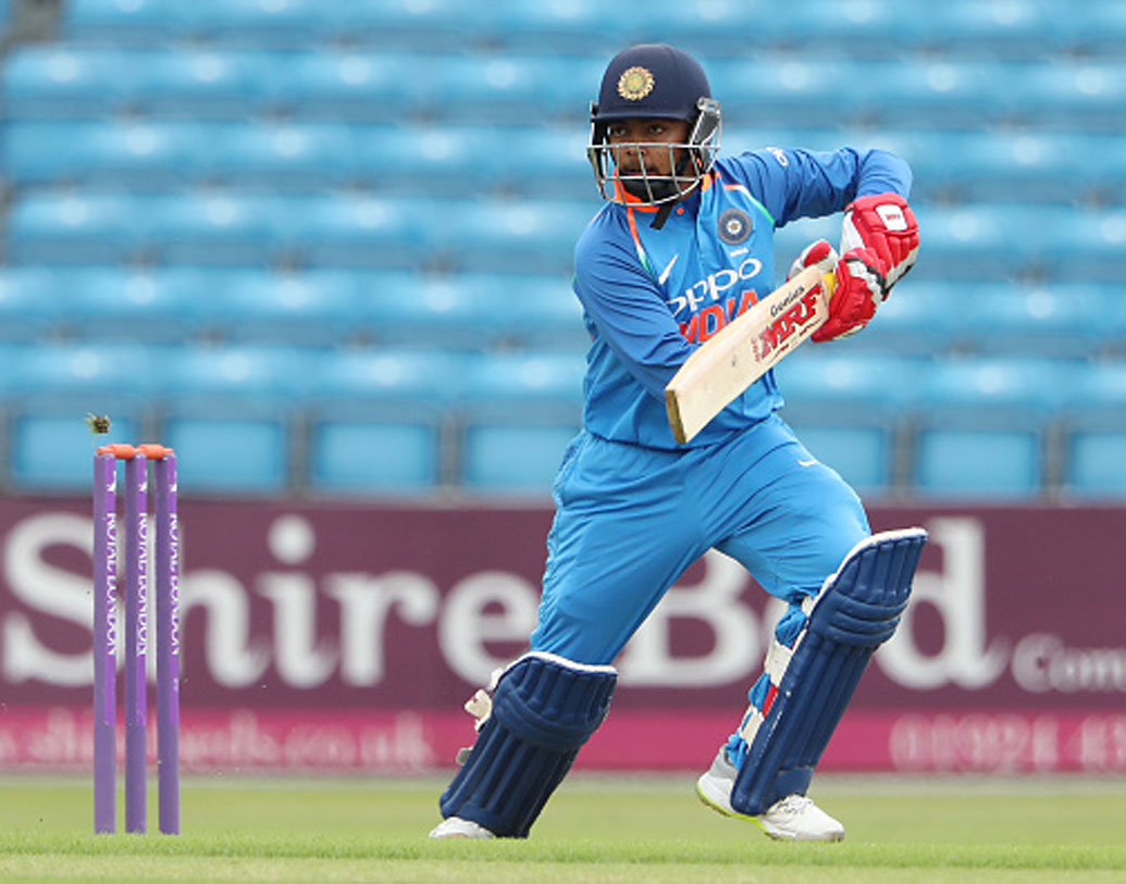 পৃথ্বী শ: দিল্লি ক্যাপিটালসে শিখর ধওয়ন থাকলেও পৃথ্বীকেই আমরা গেম চেঞ্জারের তালিকায় রাখলাম। তরুণ পৃথ্বী মাত্র নয়টি আইপিএল ম্যাচ খেলেছেন। ৩০য়ের কাছাকাছি গড় থাকা পৃথ্বী বড় ফ্যাক্টর হতে চলেছেন।