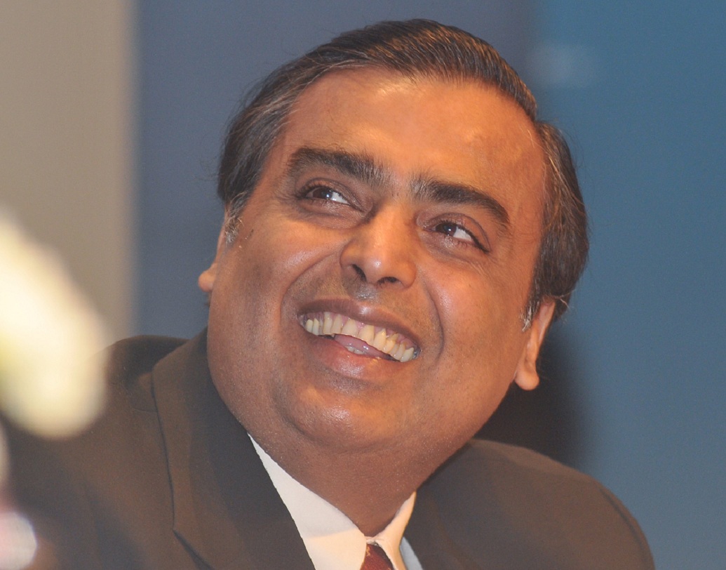 তবে ভাগ্য ফিরেছে একমাত্র মুকেশ অম্বানীর। আলিবাবা কর্ণধার জ্যাক মা-কে পিছনে ফেলে এ বছর এশিয়ার ধনীতম মানুষ হিসাবে উঠে এসেছেন তিনি। ২০১৮ সালে ৪০০ কোটি মার্কিন ডলারের বেশি লাভ করেছে তাঁর রিলায়্যান্স সংস্থা।এই মুহূর্তে তাঁর মোট সম্পত্তির পরিমাণ প্রায় ৪ হাজার ১০ কোটি মার্কিন ডলার।