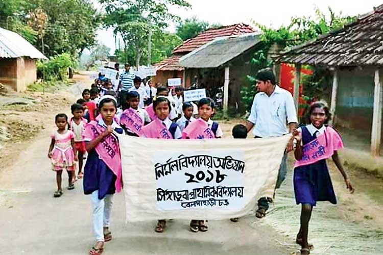 School students are doing so many things in Midnapore
