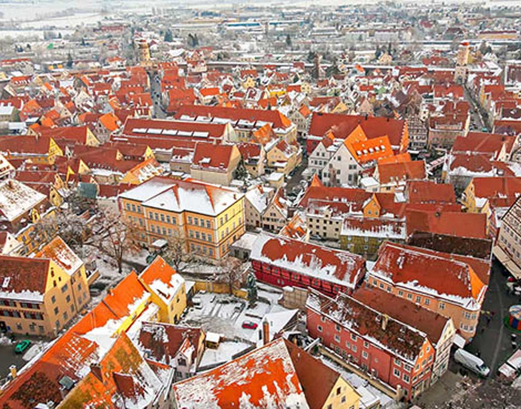 এই হিরেগুলি প্রতিটি বাড়িতেই লুকানো রয়েছে। কিন্তু তা এতই সূক্ষ্ম, তা বোঝা যাচ্ছে না। ব্যাপারটা ঠিক কী বলুন তো?