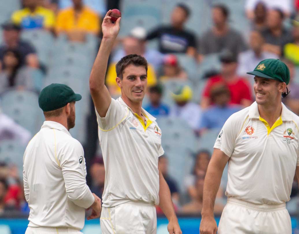 অস্ট্রেলিয়ার সফলতম বোলার প্যাট কামিন্স। তিনি ২৭ রানে নেন ছয় উইকেট। জশ হেজেলউড দুই উইকেট নেন ২২ রানে। এই টেস্টে কামিন্স নিলেন মোট নয় উইকেট।