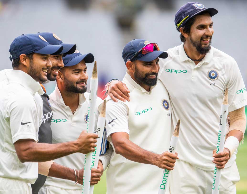 তবে ম্যাচে আলাদা করে নজর কাড়ল ভারতের পেস ব্যাটারি। বুমরা-ইশান্ত-শামিরা নিলেন ১৫ উইকেট।