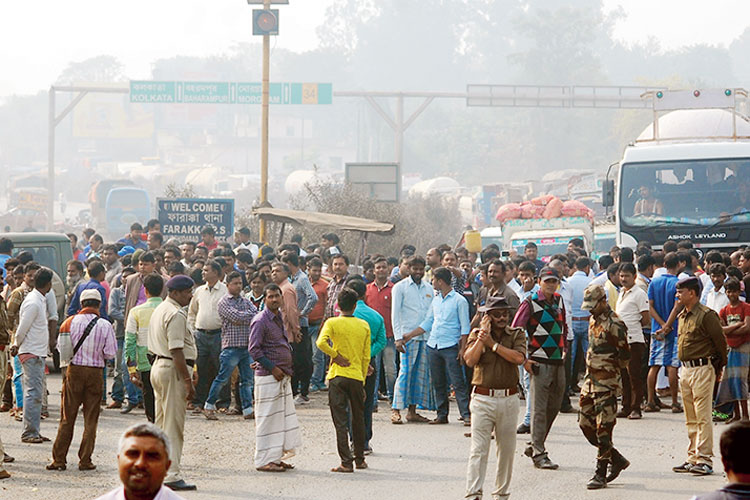 Youth dies in bomb Blast, TMC itself blames the conflict in Their own group