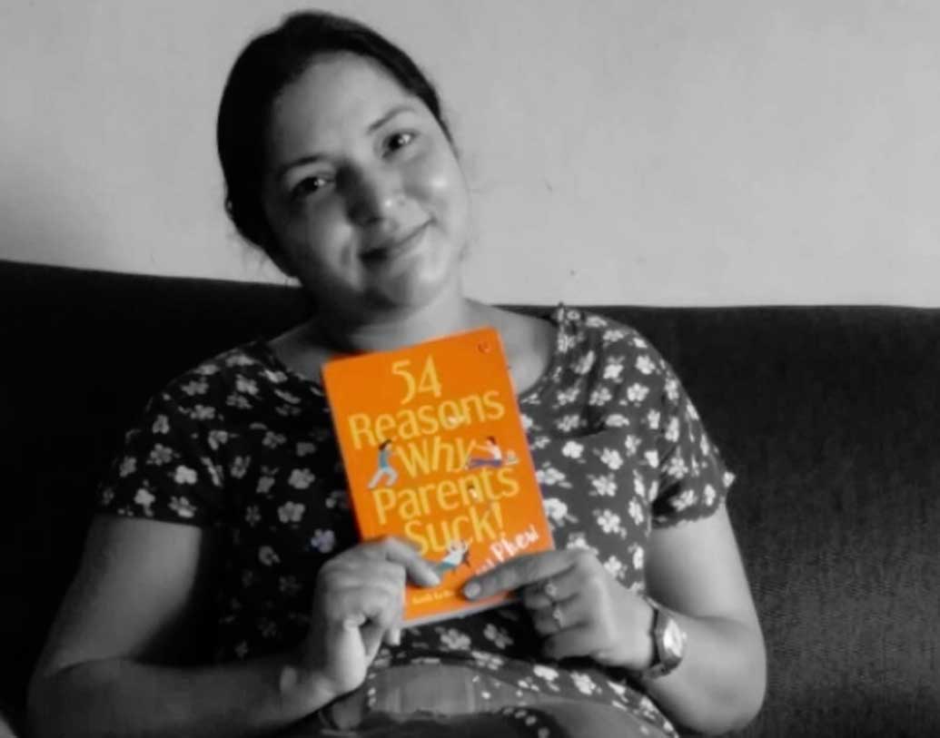 নিধির কথায়, “যখন থেকে ছেলের সঙ্গে আরও বেশি করে সময় কাটাতে লাগলাম, তখনই দেখলাম সাম্প্রতিক ঘটনাবলী সম্পর্কে ওর জ্ঞান খুবই কম। আর তখন মনে হল, খবরের কাগজ পড়ার অভ্যাসটা ওর মধ্যে তৈরি করতে হবে। কিন্তু কোন কাগজ পড়বে? এ দেশে বাচ্চাদের জন্য সত্যিই কি ঠিকঠাক কোনও খবরের কাগজ আছে?’’