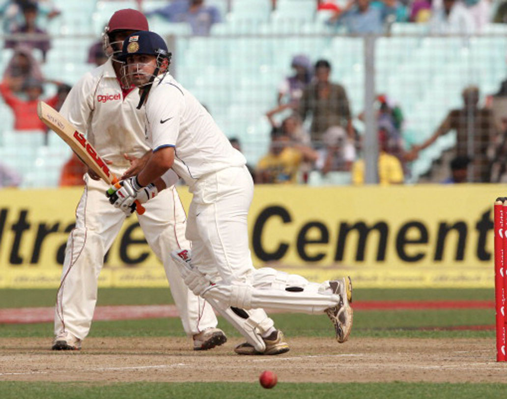 ২০১২ তে অস্ট্রেলিয়ার বিরুদ্ধে অ্যাডিলেডে এক দিনের ম্যাচ। প্রথমে ব্যাট করে অস্ট্রেলিয়া করেছিল ২৬৯। গৌতম গম্ভীরের ৯২ রানের সুবাদে চার উইকেটে জয় আসে ভারতের।