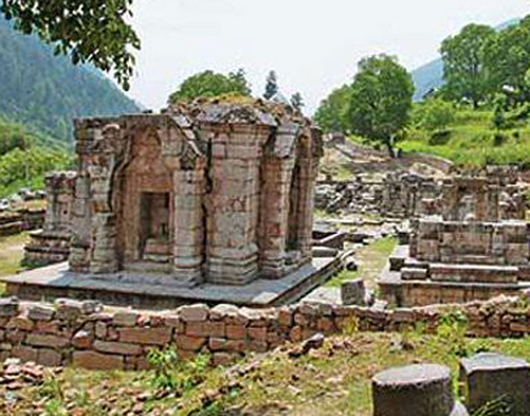 ২০০৫ সালে কাশ্মীরের ভূমিকম্পে প্রায় ধ্বংস হয়ে গিয়েছে এক সময় উপমহাদেশের অন্যতম এই জ্ঞানচর্চার কেন্দ্র। ২০০৭ সালে এই মন্দির দর্শন করতে চেয়ে পাক অধিকৃত কাশ্মীর কর্তৃপক্ষের কাছে আবেদন জানান কাশ্মীরী পণ্ডিতদের একটি দল। কিন্তু সেই আবেদন খারিজ করে পাক সরকার।