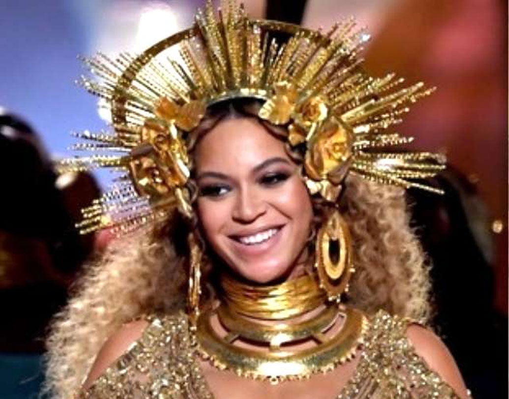 মার্কিন পপ তারকা বেয়ন্সেরও পারফর্ম করার কথা অম্বানী কন্যার প্রি ওয়েডিং সেরেমনিতে।