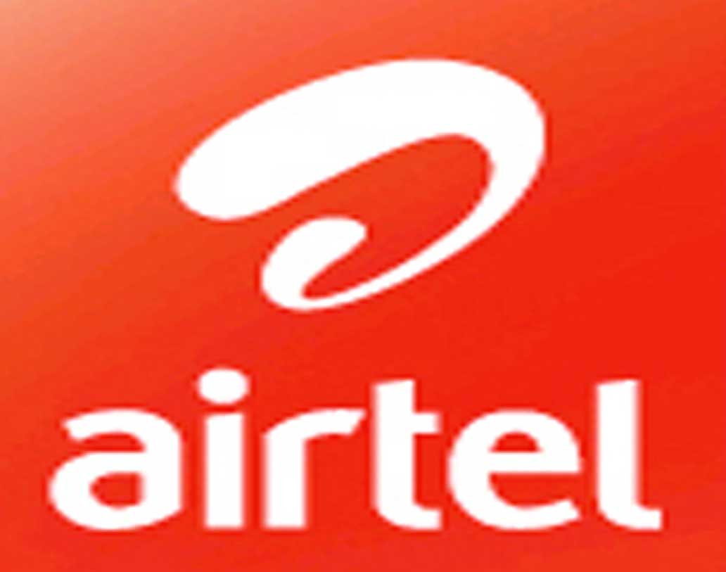 এয়ারটেল: মাসিক ৩৯৯ টাকার পোস্ট পেড প্ল্যানে এই সংস্থা দিচ্ছে চল্লিশ জিবি থ্রি জি বা ফোর জি ডেটা। সঙ্গে আনলিমিটেড ফোন করার সুযোগ। ডেটা এক মাসে শেষ না হলে তা পরের মাসে যুক্ত হয়ে যাবে।