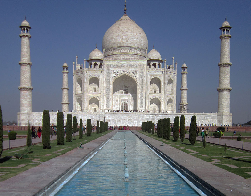 এশিয়া, আমেরিকা, আফ্রিকা মিলে সারা বিশ্বের প্রায় ৩০০টি শহরকে নিয়ে এই পরিসংখ্যান তৈরি করা হয়েছে। এতে দ্বিতীয় স্থানে গড় আর্থিক বৃদ্ধি দেখা যাচ্ছে আগরার। আগরার ক্ষেত্রে এটি ৮.৫৮ শতাংশ।