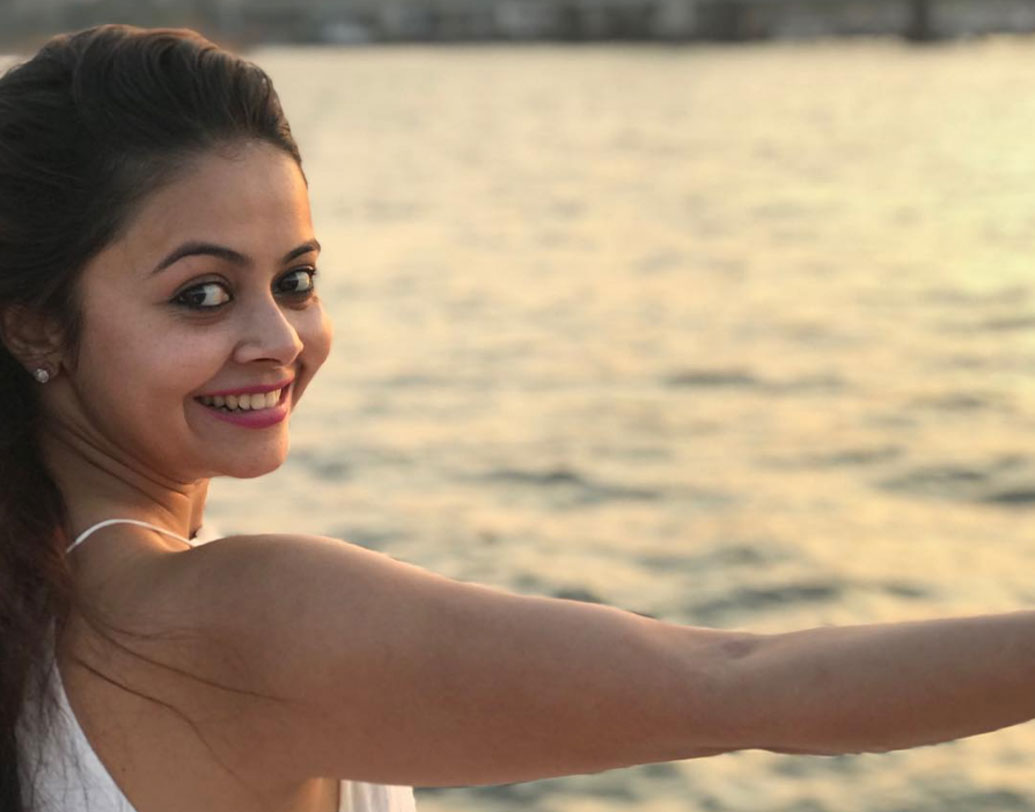 অসমে থাকার সময় থেকেই তিনি থিয়েটারে অভিনয় করতেন। তাও ষষ্ঠ শ্রেণি থেকেই।