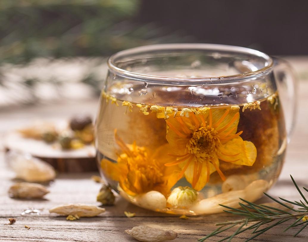 পেট বেশি ভরে গেলে জেসমিন, ক্যামোমাইল, পেপারমিন্ট, মৌরি, ড্যান্ডেলিয়ন, ক্র্যানবেরি চা খান।