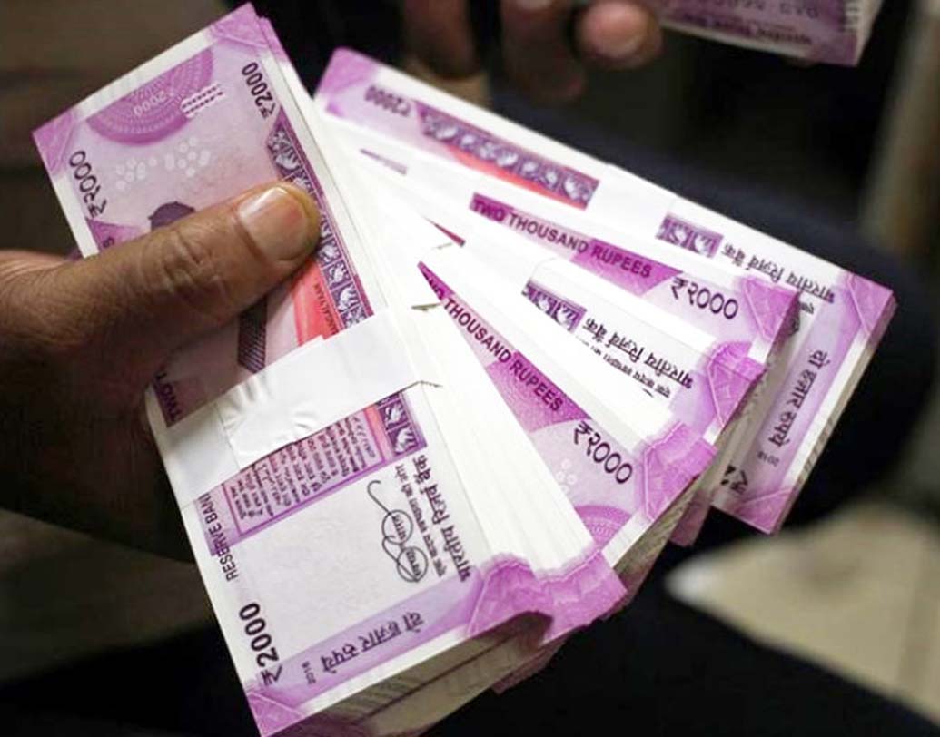 চিকিৎসা এবং উচ্চশিক্ষার মতো জরুরি প্রয়োজনে যাতে চাইলেই পিপিএফ অ্যাকাউন্ট বন্ধ করে টাকা তুলে নেওয়া যায় তার জন্য নতুন প্রস্তাব আনছে কেন্দ্র।