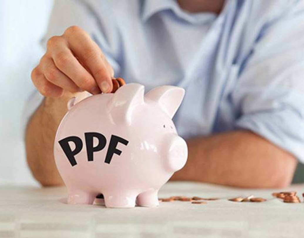 পিপিএফ ছাড়া অন্যান্য স্বল্প সঞ্চয় প্রকল্পগুলির ক্ষেত্রেওকিছু বদল আনছে কেন্দ্র। ন্যাশনাল সেভিংস মান্থলি ইনকাম অ্যাকাউন্ট, ন্যাশনাল সেভিংস রেকারিং ডিপোজিট এবং সুকন্যা সমৃদ্ধি অ্যাকাউন্ট, এই সবগুলির ক্ষেত্রেওজরুরি প্রয়োজনে টাকা তোলার নিয়ম শিথিল করতে চলেছে কেন্দ্র।