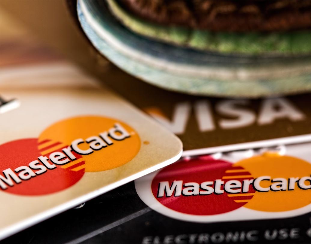 এরা জীবনে সাম্য বজায় রাখতে পারেন না। উচ্চাকাঙ্ক্ষায় আয়-ব্যয়ের হিসাব রাখতে পারেন না। ফলে জীবনে অতিরিক্ত খরচ এক সময় ঋণের পাহাড়ের সামনে এনে দাঁড় করিয়ে দেয়।