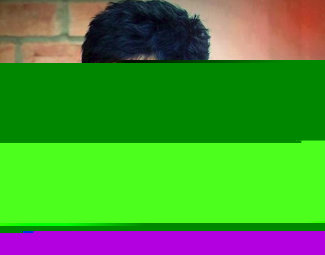 মহেশ বাবু: অভিনেতা ও প্রযোজক মহেশ বাবুর সর্বাধিক পরিচিতি তেলুগু সিনেমায়। তাঁর আসল নাম মহেশ ঘাট্টামানেনি।